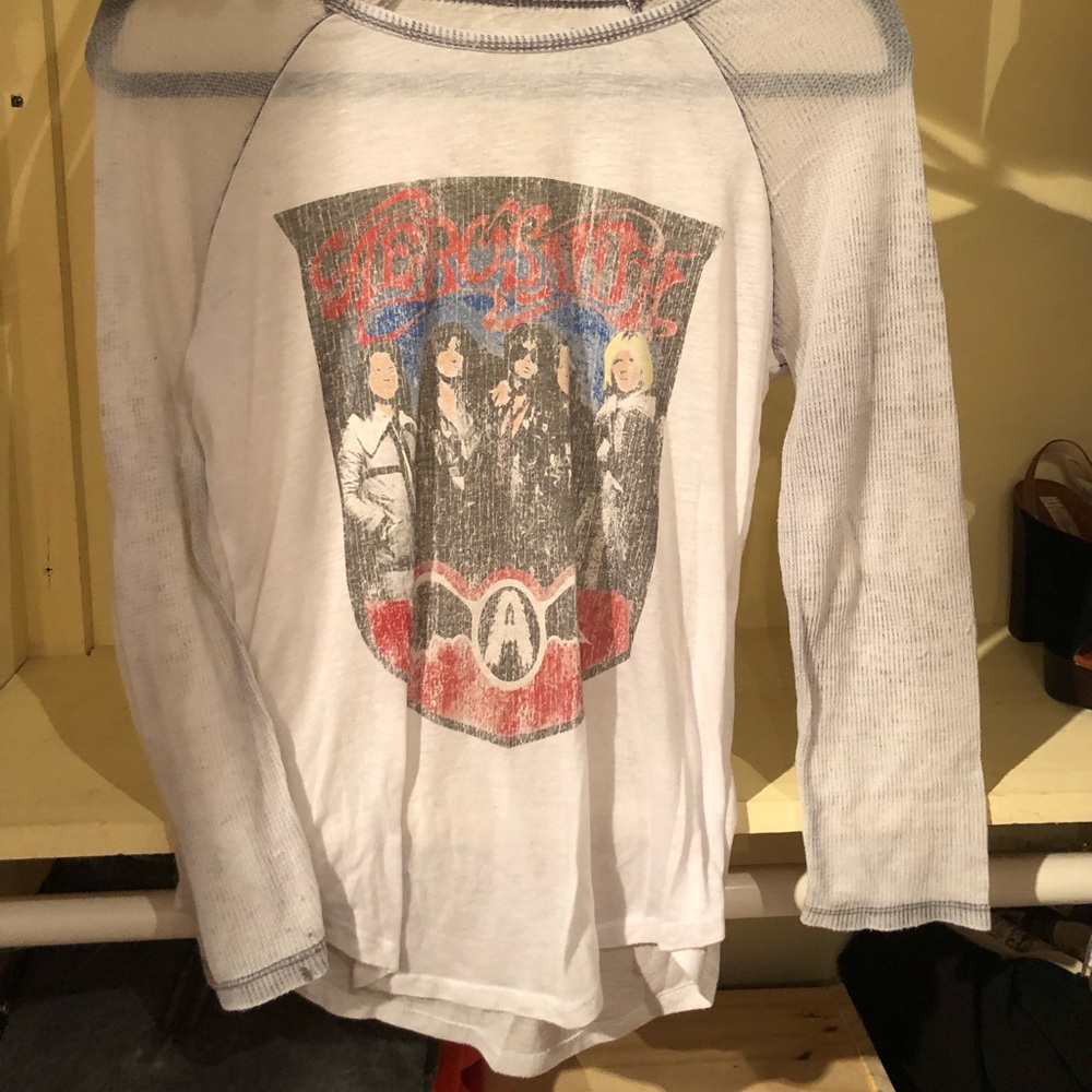 Long sleeve t shirt